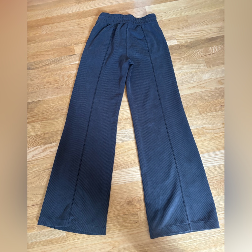 lululemon athletica Black Wide-Leg Pants - Picture 5 of 6